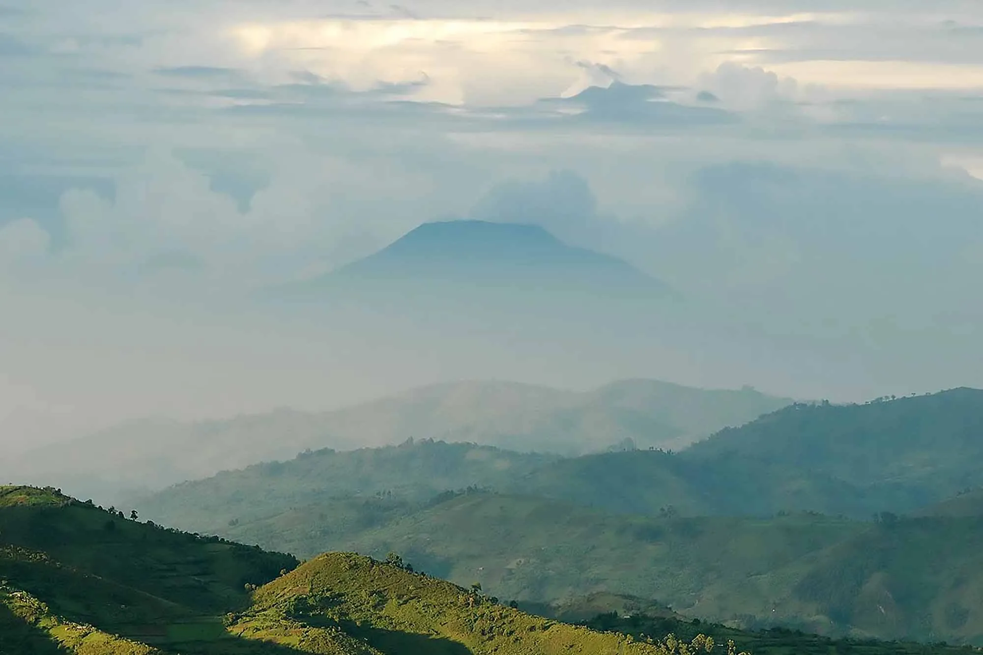 Day 1: Arrival, Explore Kigali and Cross to Bwindi