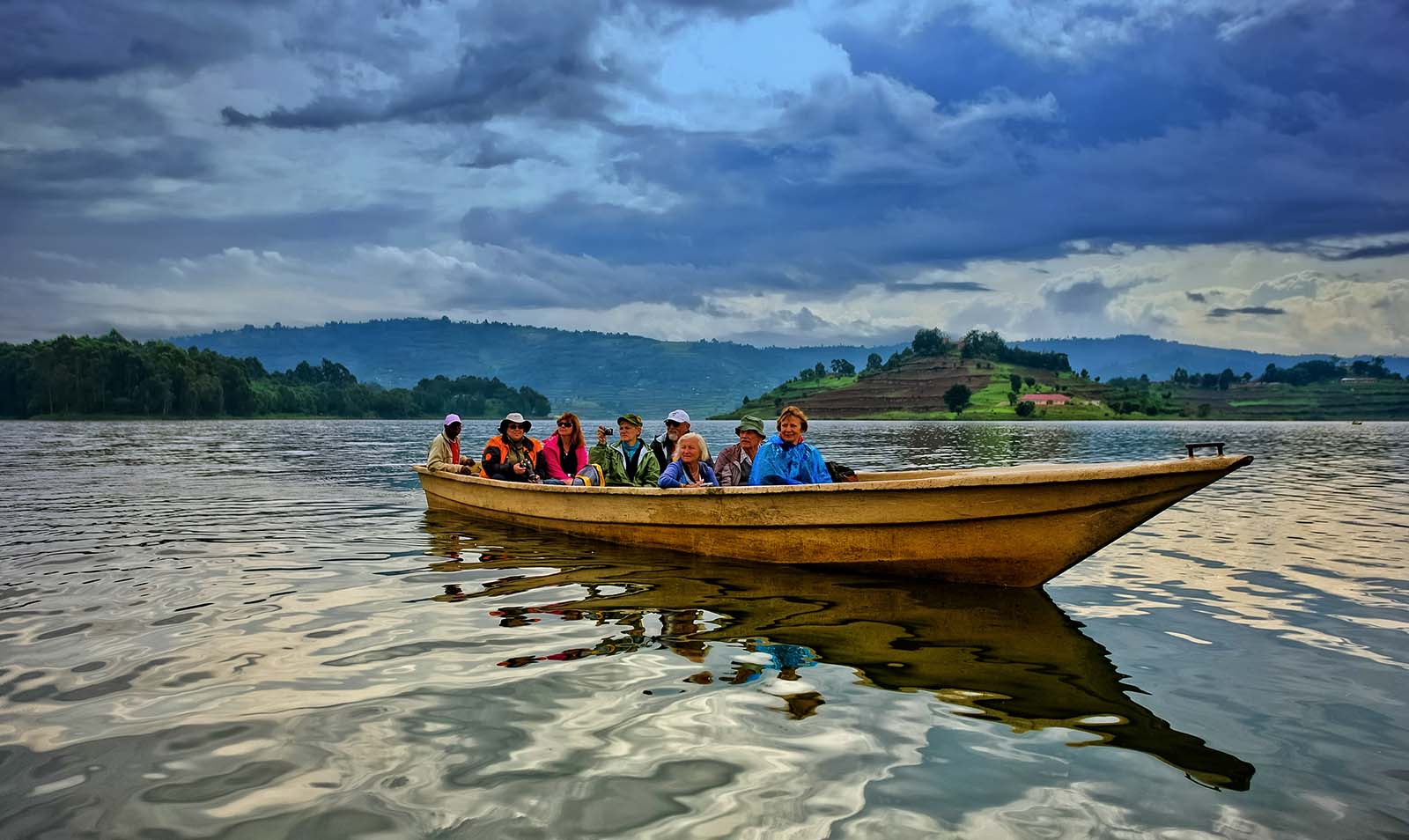 Day 8: Transfer to Lake Bunyonyi and Boat Ride