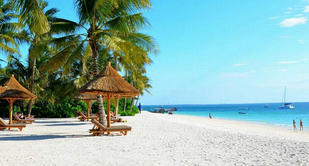 4 Day Serengeti National park and Zanzibar Beach holiday